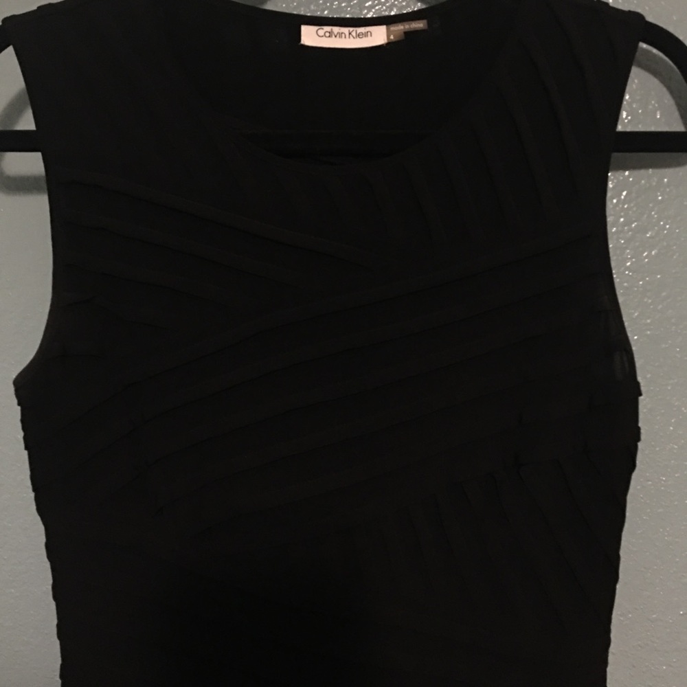 Dress - Picture 3 of 4